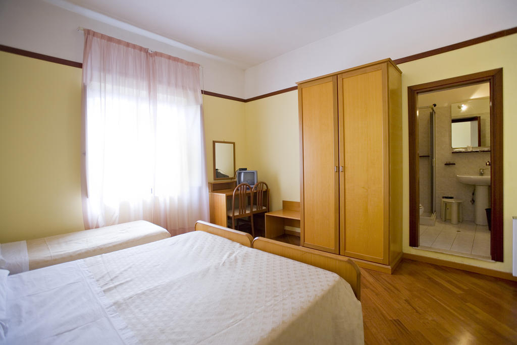 Hotel Vittoria Sapri Room photo