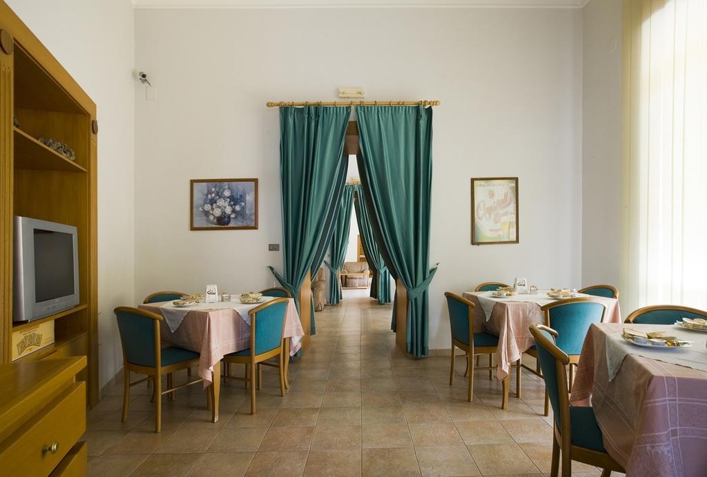 Hotel Vittoria Sapri Exterior photo