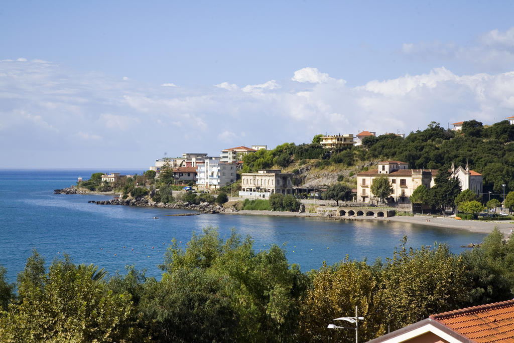 Hotel Vittoria Sapri Exterior photo